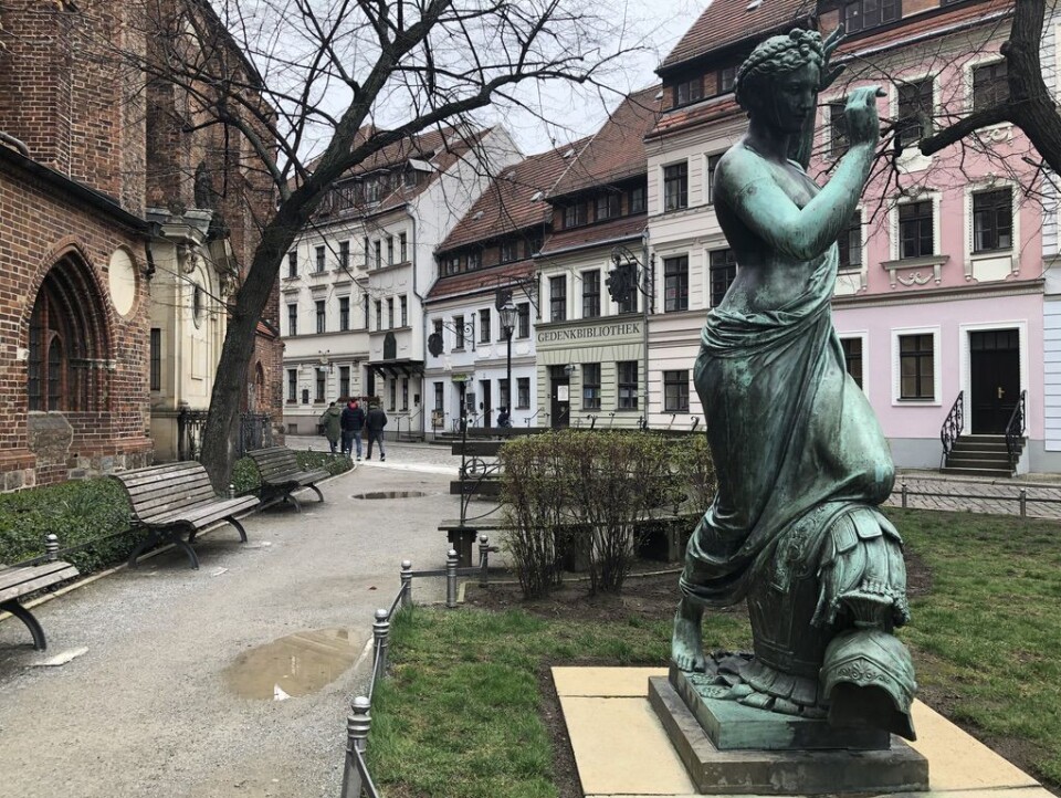 OVERLEVDE KRIGEN: “Klio” ble satt opp i 1876, og var originalt en del av minnesmerke for Frederick William III. Skulpturen klarte seg relativt uskadet gjennom krigen.FOTO: Silje Håbu