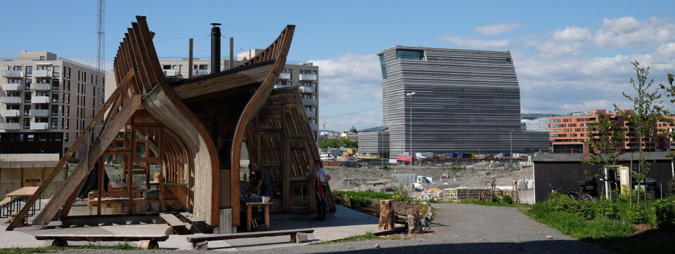 Bakehuset ved inngangen til Gården og Lambda i bakgrunnen. FOTO: Kandidatnummer 300102