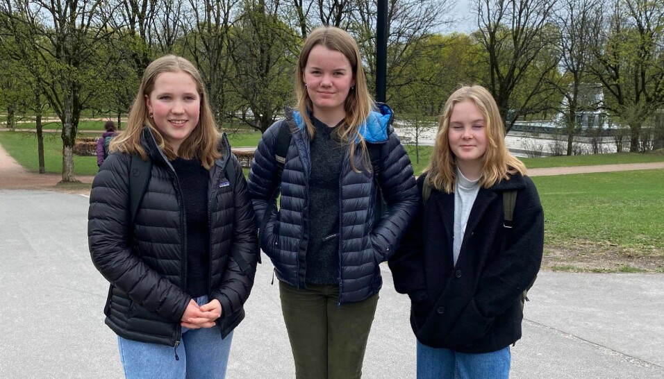 Feriefrelst: Fra venstre: Astrid Nilsen Aas (15), Louise Riddervold (14) og Malene Bjånes (14).