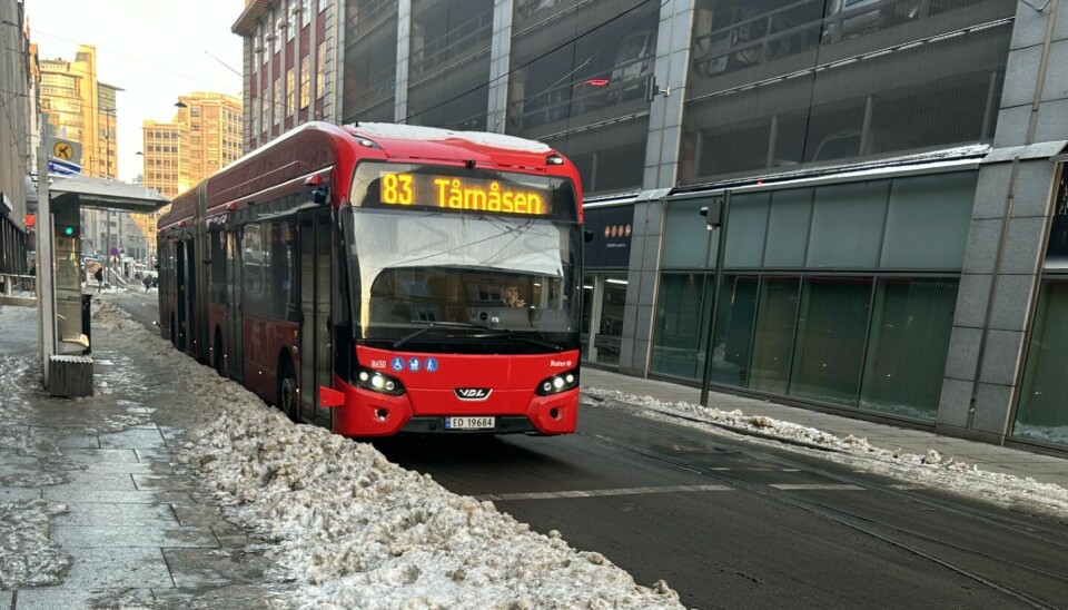 En av de mange bussene som går igjennom Gamle Oslo.