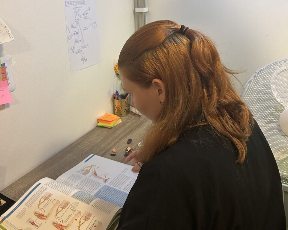 Hjemme: Ylva Joø viser studentrommet