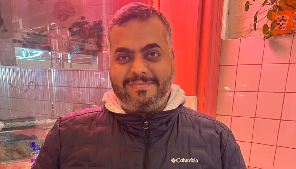 Omar Hamdan etter han har spist en god is og vaffel.