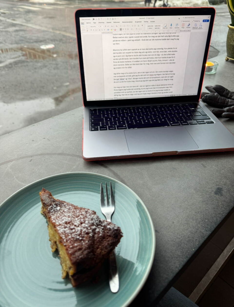 Skole jobbing med eplekake